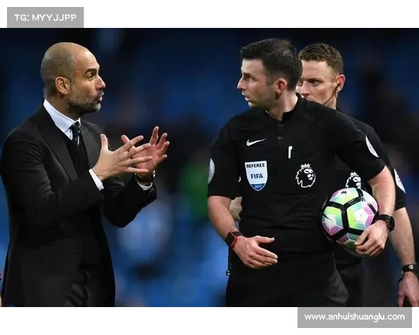 英超黄牌制度解析及其对球员和球队战术的深远影响 英超黄牌制度解析及其对球员和球队战术的深远影响